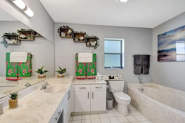 Unit 204 photo 29