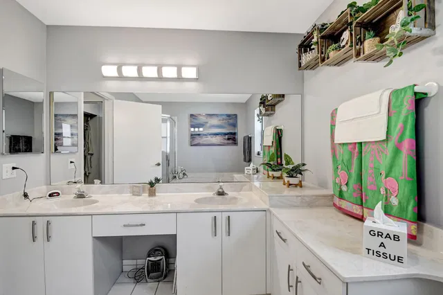Unit 204 photo 30