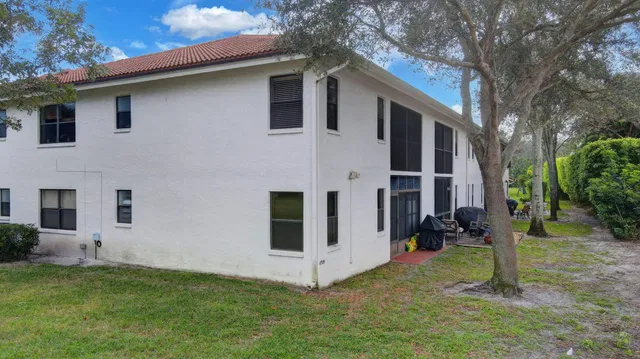 Unit 204 photo 54