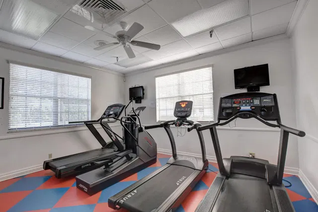 Unit 204 photo 63