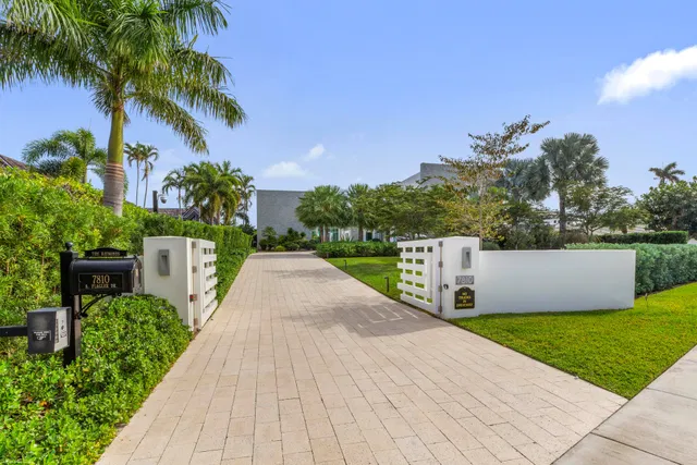 SoSo West Palm Beach Residence photo 9