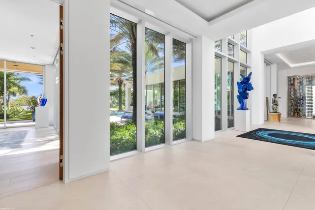 SoSo West Palm Beach Residence photo 18