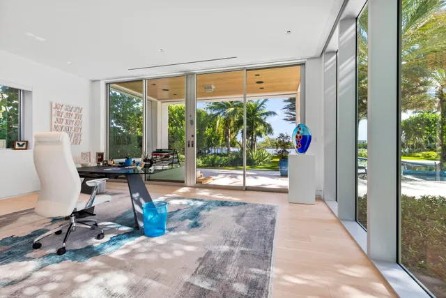 SoSo West Palm Beach Residence photo 36