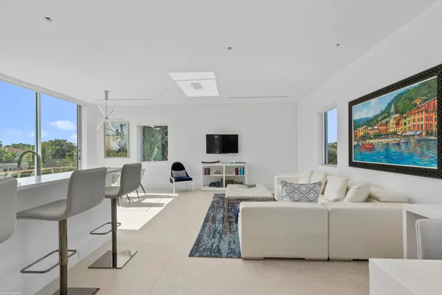 SoSo West Palm Beach Residence photo 59