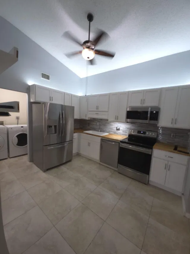  Residence photo 11