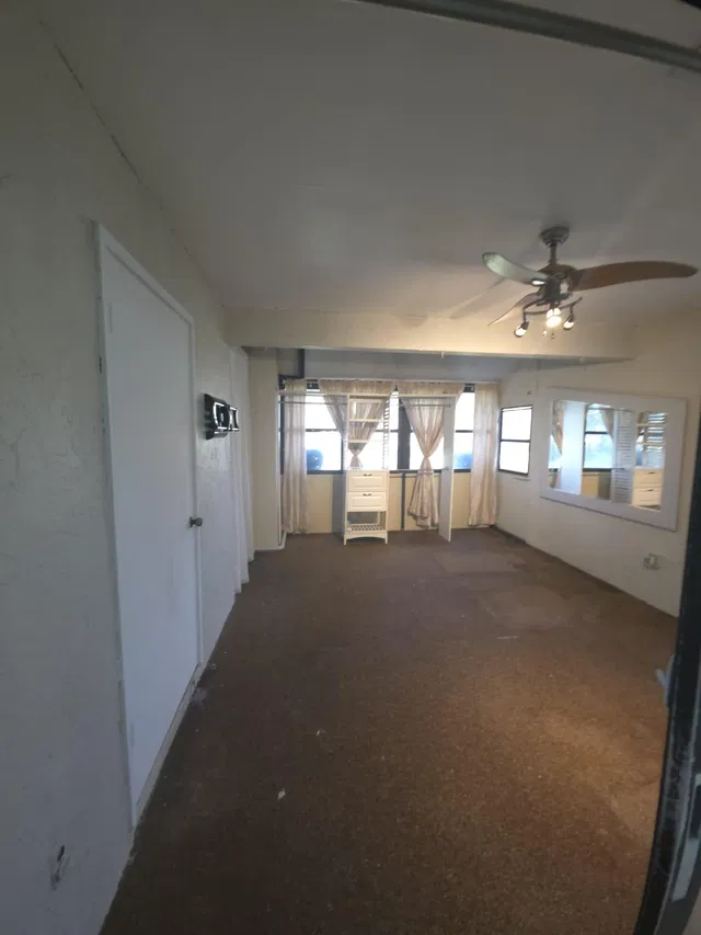  Residence photo 15