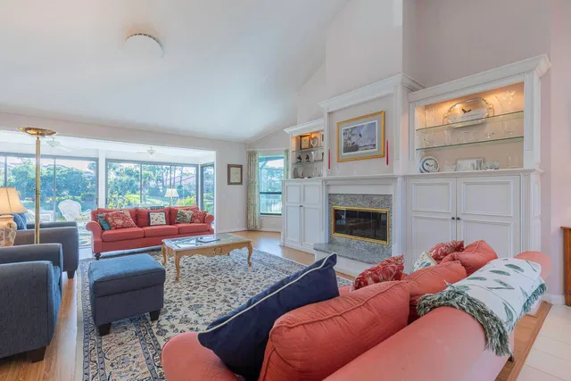 Harbour Ridge Residence photo 3