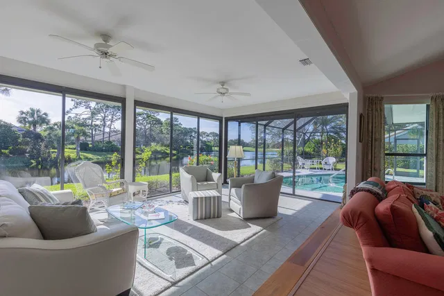Harbour Ridge Residence photo 7