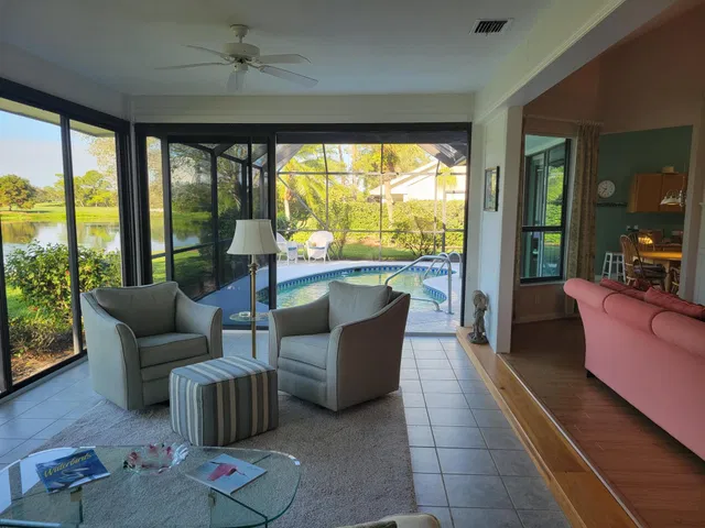 Harbour Ridge Residence photo 9