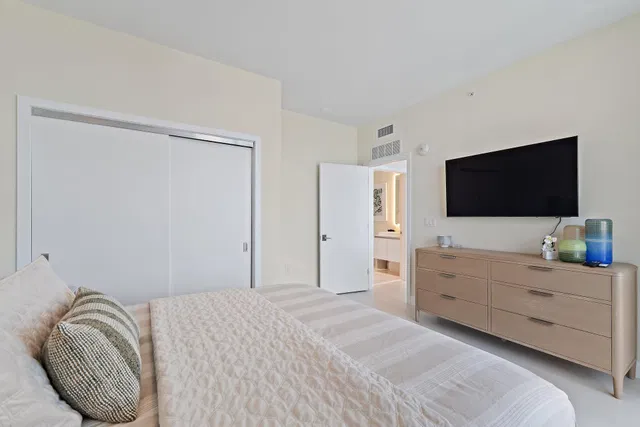 Amrit Ocean Resort & Residences Unit 906 photo 27