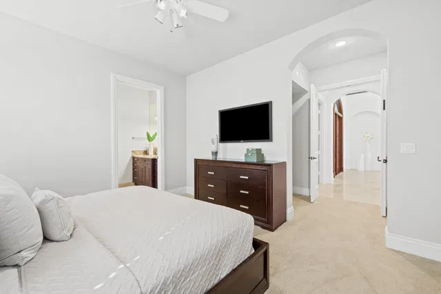 Boca Bath & Tennis Residence photo 26