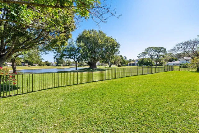 Boca Bath & Tennis Residence photo 52