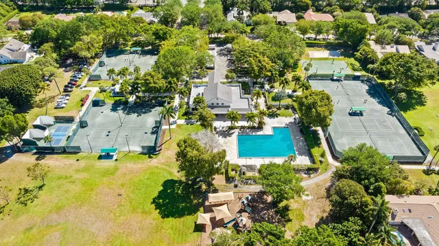 Boca Bath & Tennis Residence photo 58