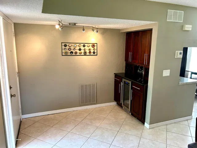 Unit 104 photo 7