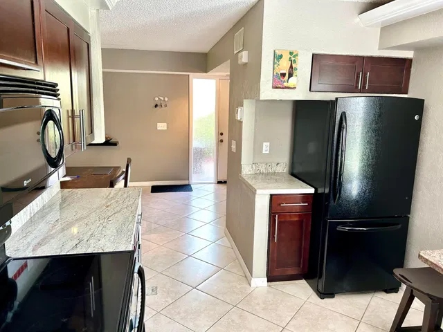 Unit 104 photo 22