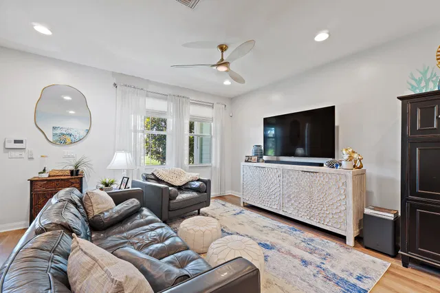Mallory Creek Abacoa Residence photo 9