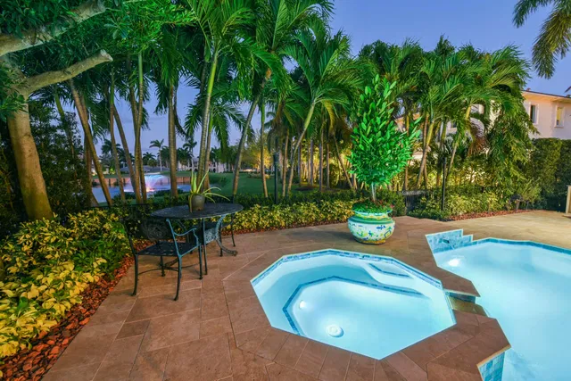 Royal Palm Yacht and Country Club Residence photo 12