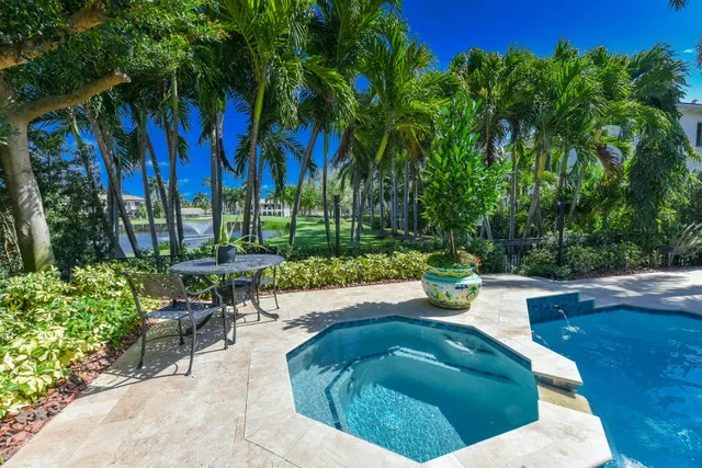Royal Palm Yacht and Country Club Residence photo 15