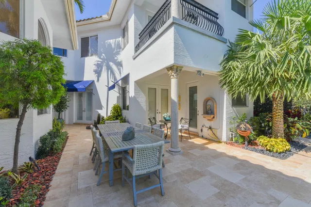 Royal Palm Yacht and Country Club Residence photo 18