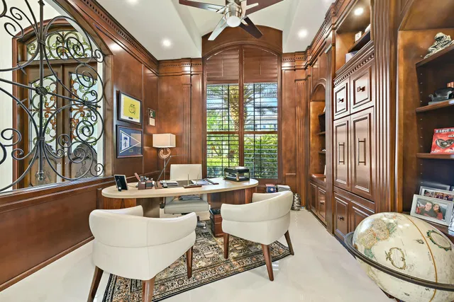 Royal Palm Yacht and Country Club Residence photo 27