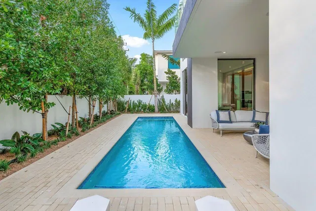 Palm Trail Delray Beach Residence photo 27