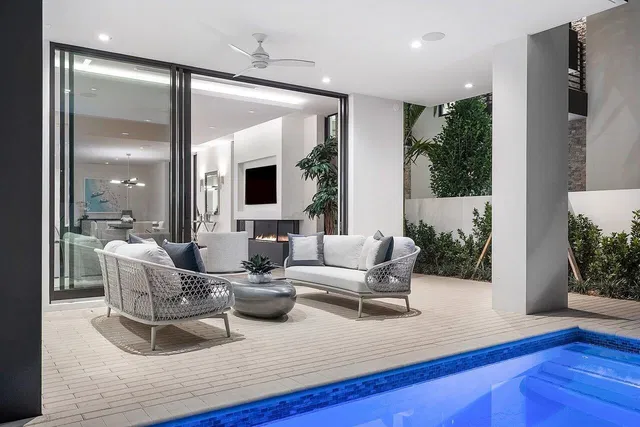 Palm Trail Delray Beach Residence photo 32