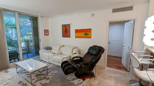 The Metropolitan Unit 317 photo 4