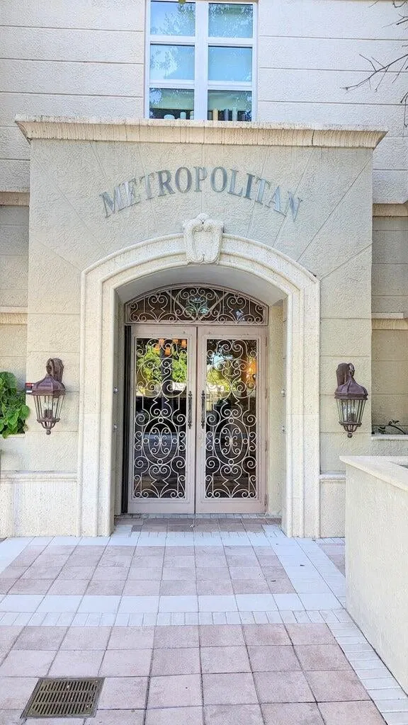 The Metropolitan Unit 317 photo 16