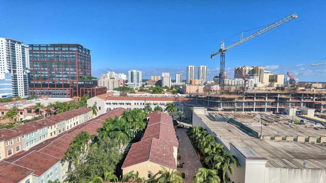 The Metropolitan Unit 317 photo 22