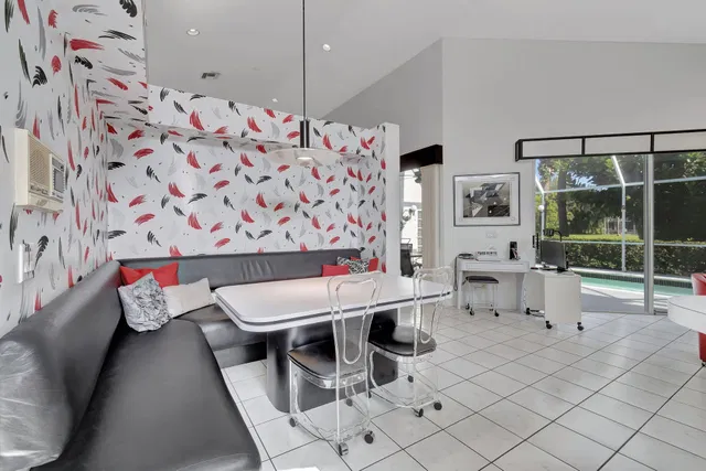  Residence photo 26