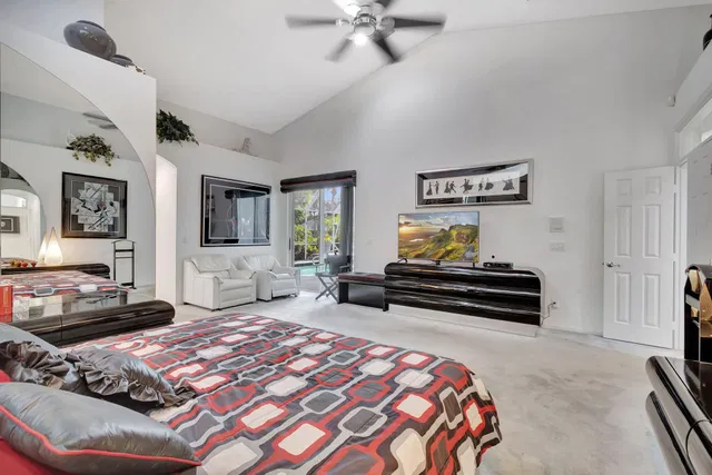  Residence photo 36