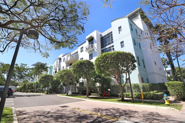 The Meridian Unit 212 photo 2