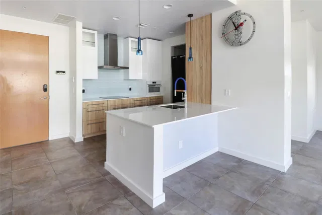 The Meridian Unit 212 photo 20