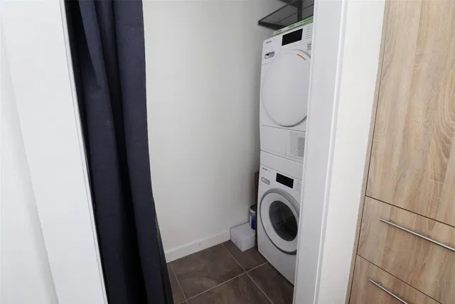 The Meridian Unit 212 photo 27