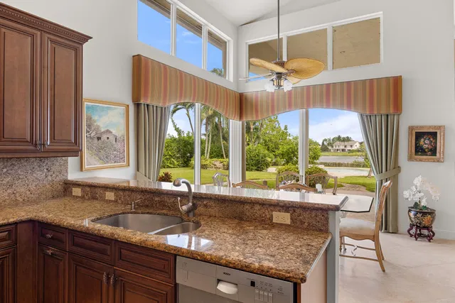 Bocaire Country Club Residence photo 26