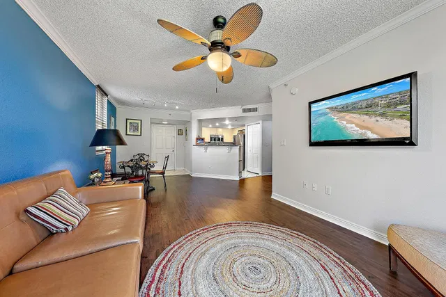 Flagler Pointe Unit 214 photo 4