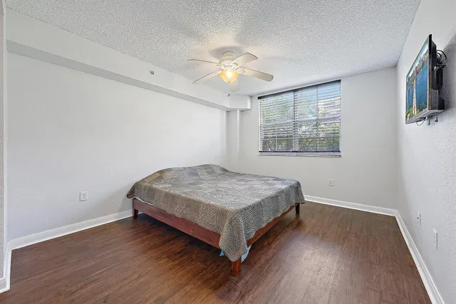 Flagler Pointe Unit 214 photo 10