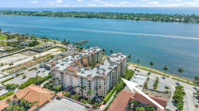 Flagler Pointe Unit 214 photo 32