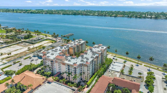 Flagler Pointe Unit 214 photo 34