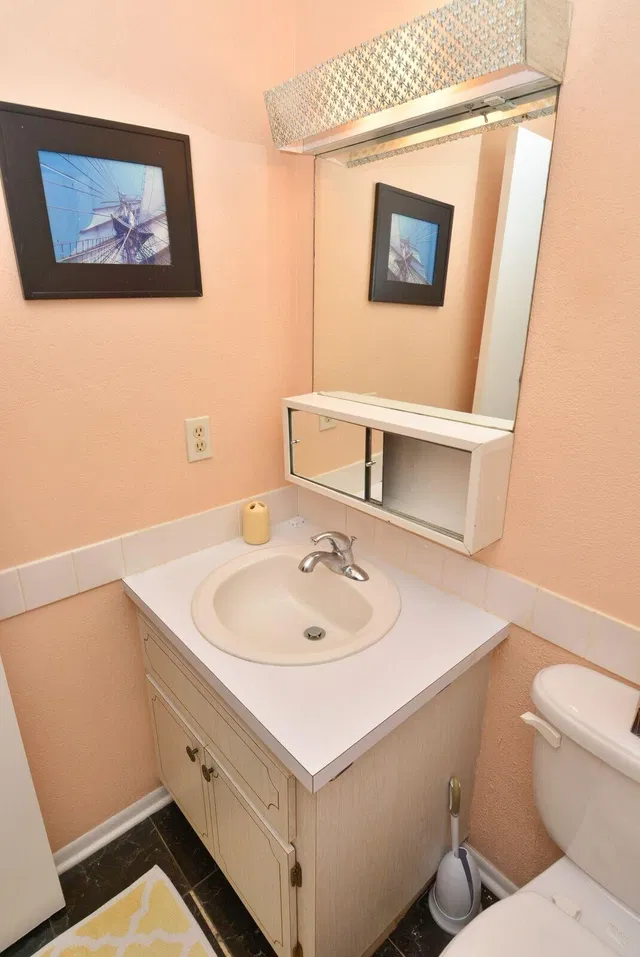 Unit 2010 photo 23