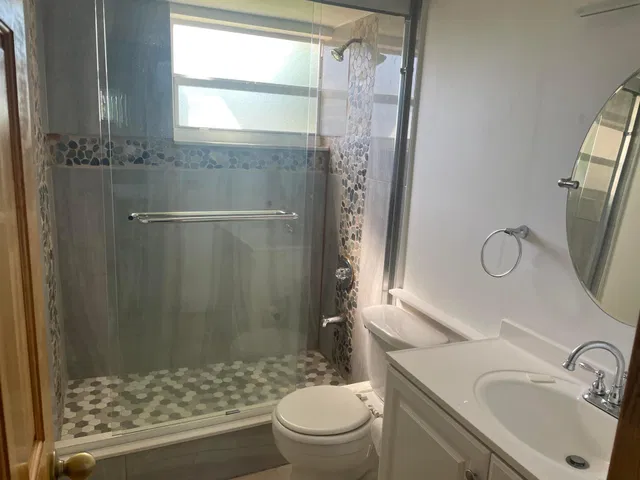 Unit 211 photo 26