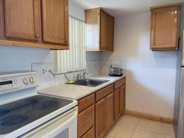 Unit 211 photo 33