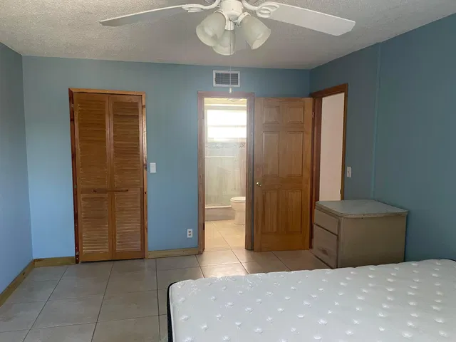 Unit 211 photo 49