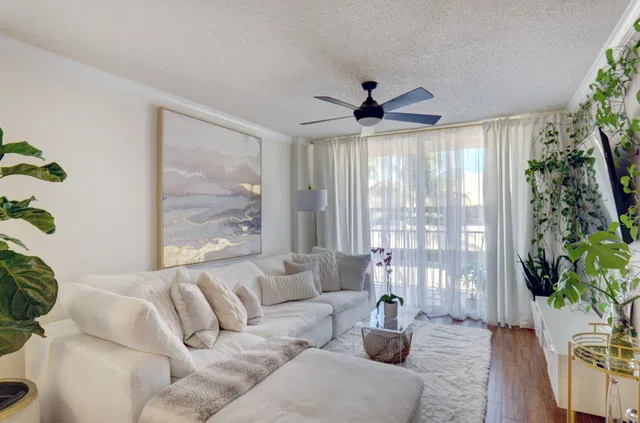 Flagler Pointe Unit 416 photo 2