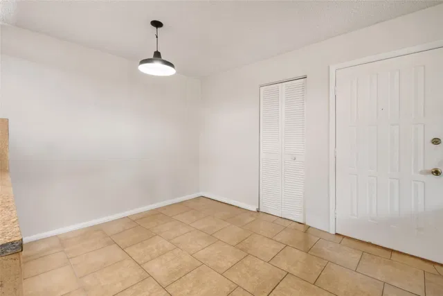 Unit 14B photo 4