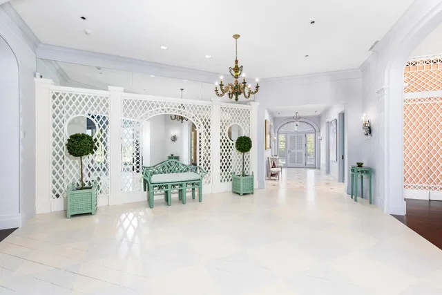 Estate Section Palm Beach Residence photo 21
