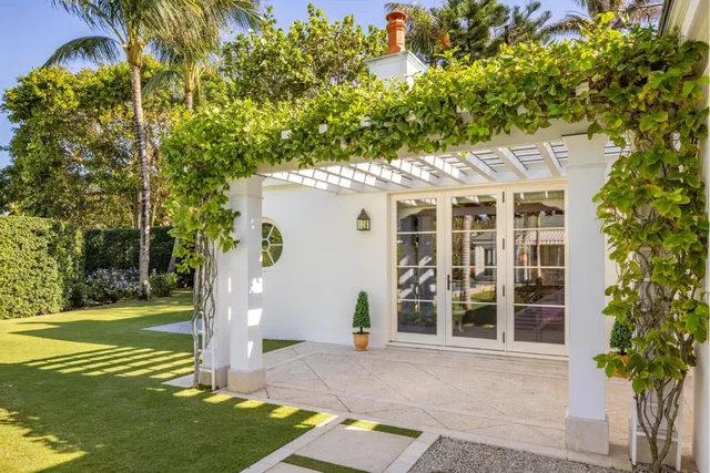 Estate Section Palm Beach Residence photo 44