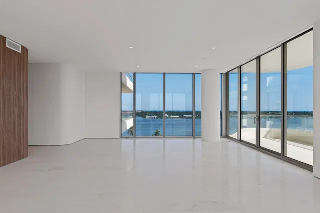 La Clara Palm Beach Unit 801 photo 6