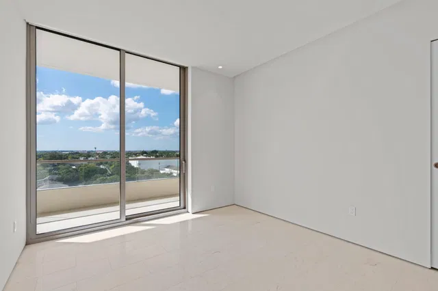 La Clara Palm Beach Unit 801 photo 32