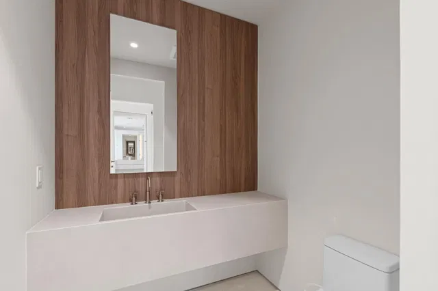 La Clara Palm Beach Unit 801 photo 34